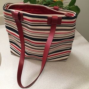 Danier purse